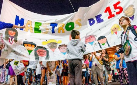 defensa educación pública