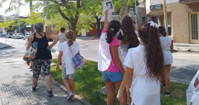 40 años de democracia: actividades pedagógicas de la Escuela Pública Petronila Rodríguez