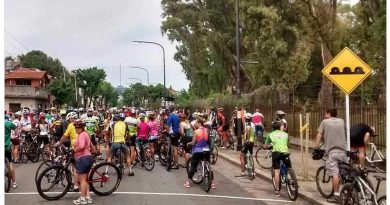 Reclaman la apertura de la pista de ciclismo en Parque Sarmiento