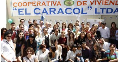 El rastro del caracol: la historia de amor, exilio y autogestión de Norma y Cachita que marcó las calles de Parque Chas